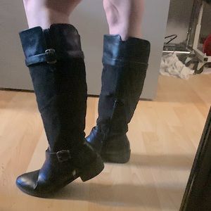 TALL BLACK BOOTS 👢